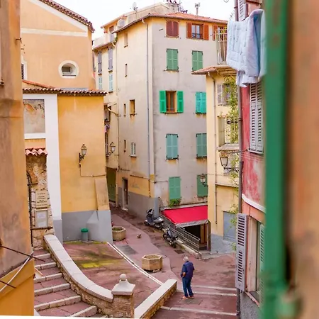 Apartment Studio Saint Augustin *